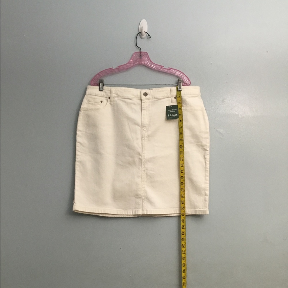 L.L. Bean Cream Mini Pencil Skirt for Casual Work